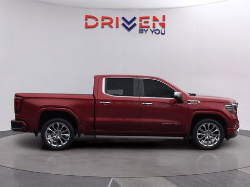 Used 2023 GMC Sierra 1500 Denali w/ Technology Package image 7