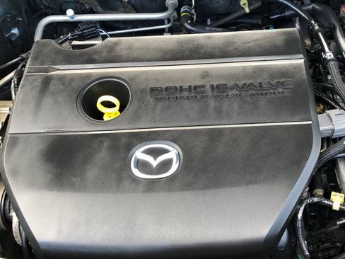 Used 2009 MAZDA MAZDA3 i Touring Value FWD image 9
