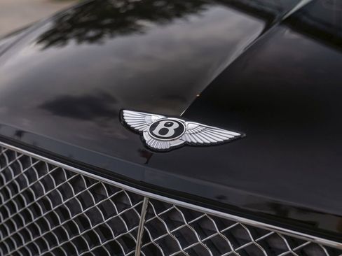 Used 2021 Bentley Bentayga AWD/4WD image 9