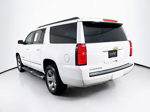 Used 2018 Chevrolet Suburban LT w/ LT Signature Package image 5