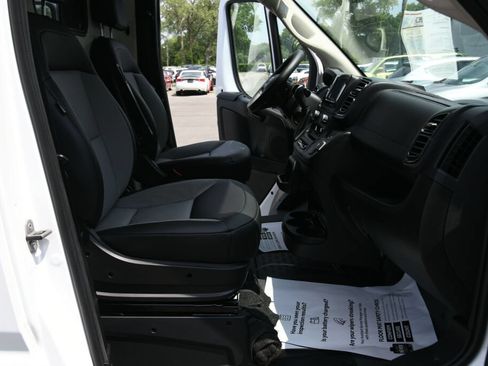 Used 2024 RAM ProMaster 2500 w/ Convenience Group FWD image 21