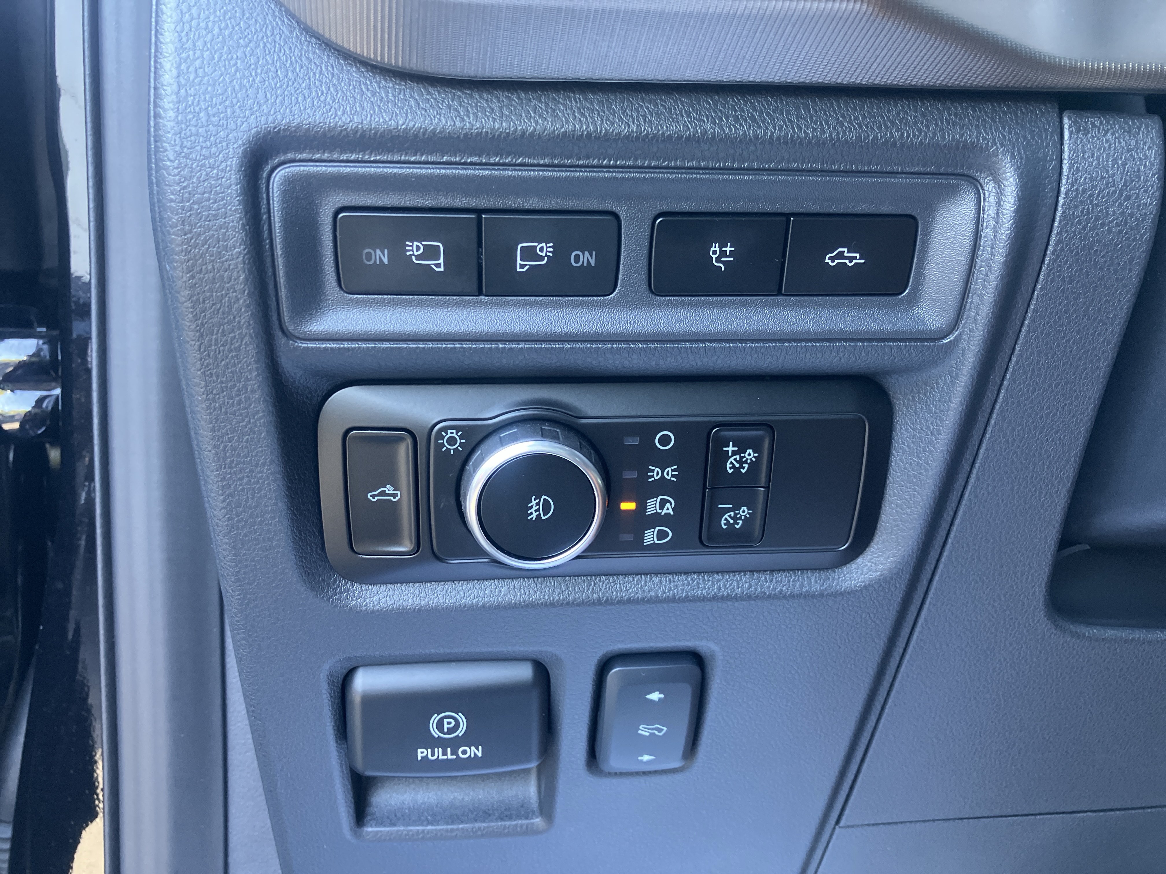 Certified 2023 Ford F150 Raptor AWD/4WD image 9