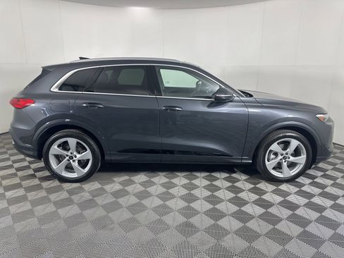 New 2025 Audi Q5 Prestige image 8