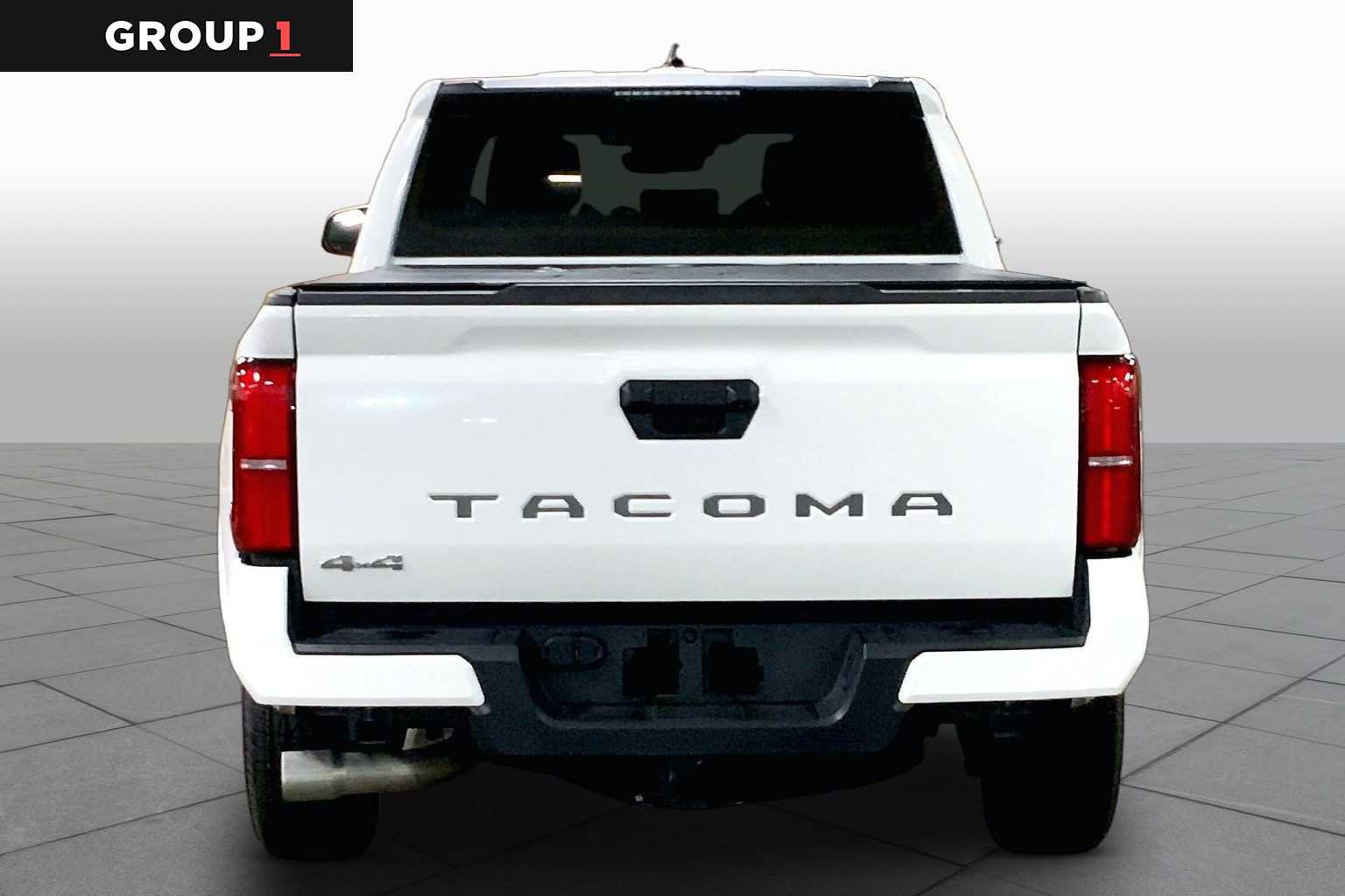 Certified 2025 Toyota Tacoma SR5 AWD/4WD image 5