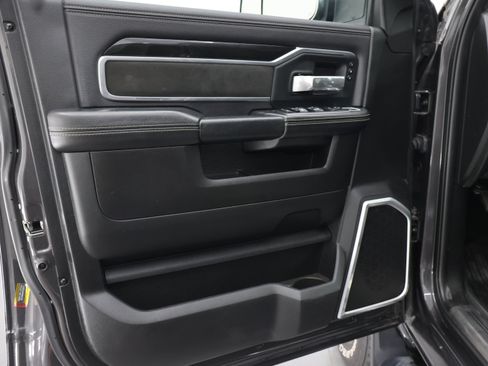 Used 2019 RAM 3500 Laramie AWD/4WD image 37