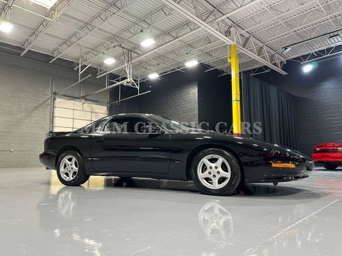 Used 1996 Pontiac Firebird Formula image 19