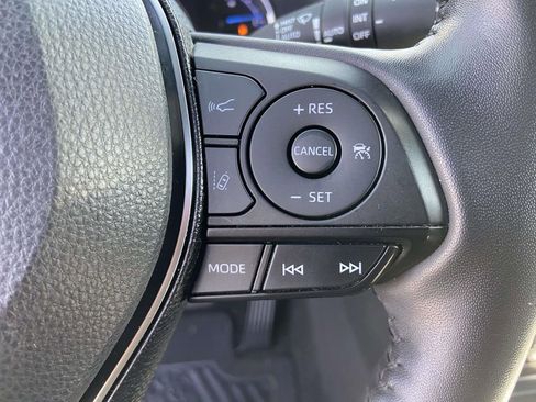 Used 2020 Toyota RAV4 XSE image 32