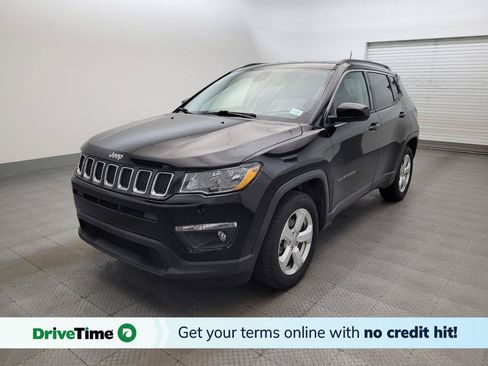 Used 2018 Jeep Compass Latitude FWD image 1