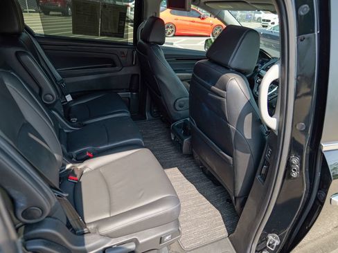 Used 2023 Honda Odyssey Touring image 31