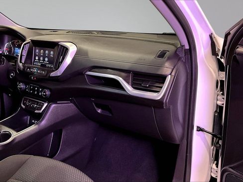 Used 2024 GMC Terrain SLE FWD image 26