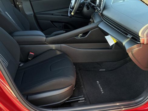 Certified 2025 Hyundai Elantra Sport image 24