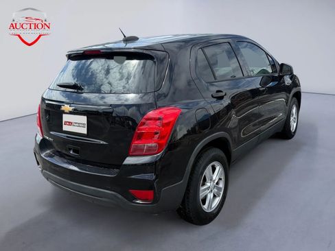 Used 2019 Chevrolet Trax LS image 5