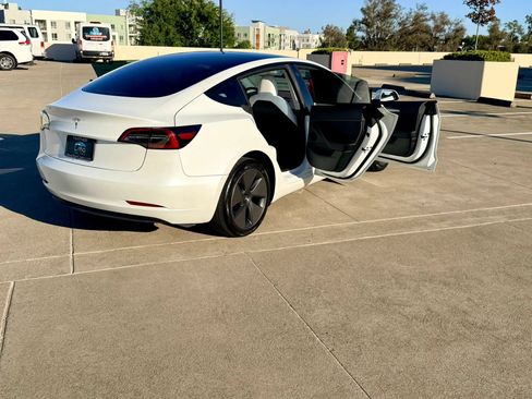 Used 2023 Tesla Model 3 Standard Range RWD image 49