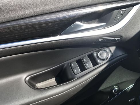 Used 2019 Buick Enclave Avenir w/ Avenir Technology Package AWD/4WD image 33