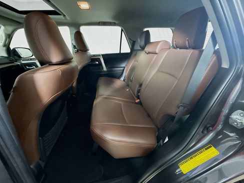 Used 2022 Toyota 4Runner Limited AWD/4WD image 26