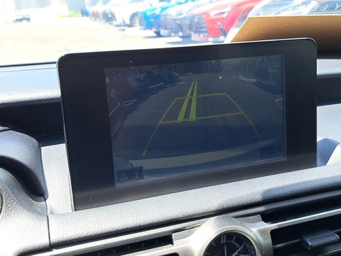 Certified 2022 Lexus IS 350 F Sport image 26