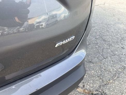 Certified 2023 Ford Edge SEL image 6