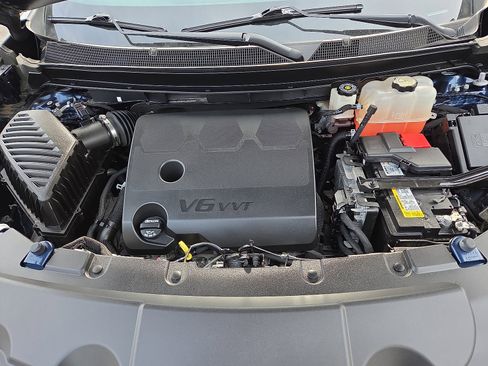 Used 2023 Chevrolet Traverse LT w/ LPO, Floor Liner Package image 38