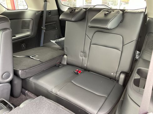 New 2026 Nissan Pathfinder SL FWD image 21