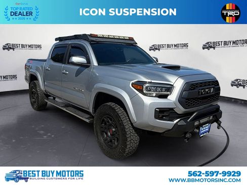 Used 2019 Toyota Tacoma TRD Sport w/ Technology Package AWD/4WD image 1
