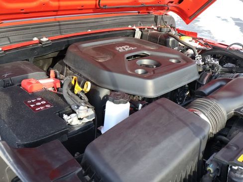 Used 2022 Jeep Wrangler Unlimited Sahara image 14