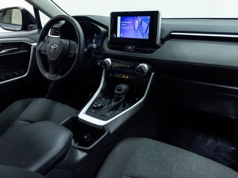 Used 2024 Toyota RAV4 XLE image 26