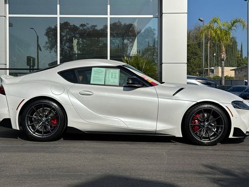 Used 2025 Toyota Supra Premium image 4