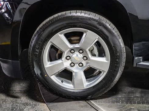 Used 2017 Chevrolet Suburban LS w/ All-Season Package image 6