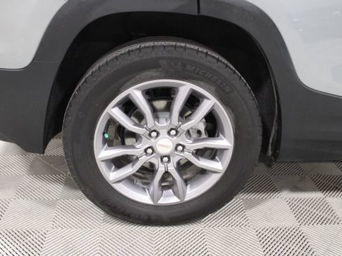 Used 2024 GMC Terrain SLT w/ Tech Package AWD/4WD image 42