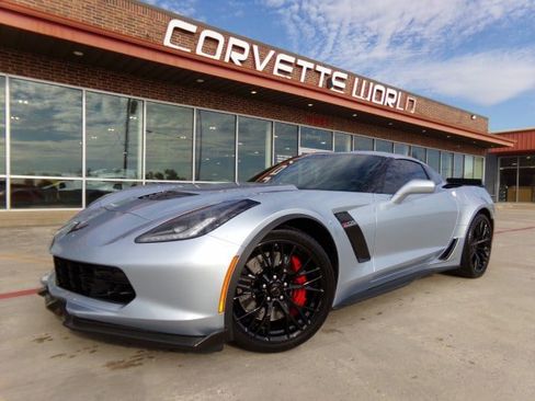 Used 2017 Chevrolet Corvette Z06 image 1
