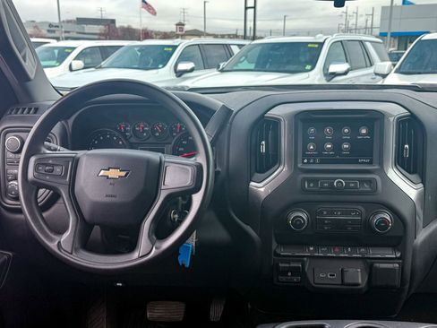 Used 2022 Chevrolet Silverado 2500 Custom w/ Custom Convenience Package image 23