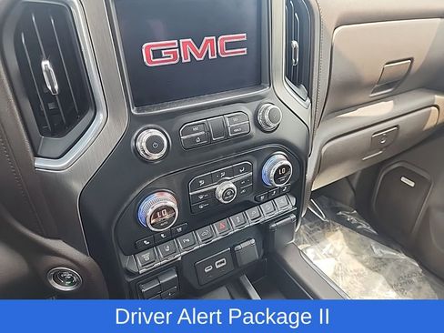 Used 2021 GMC Sierra 3500 Denali w/ Denali Ultimate Package AWD/4WD image 18