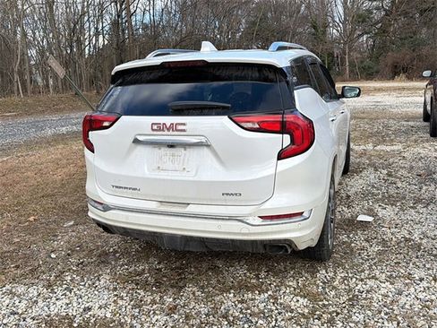 Used 2020 GMC Terrain Denali w/ Denali Premium Package image 3