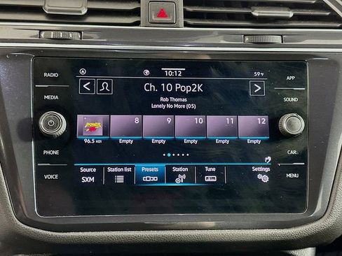 Used 2022 Volkswagen Tiguan SE R-Line image 14