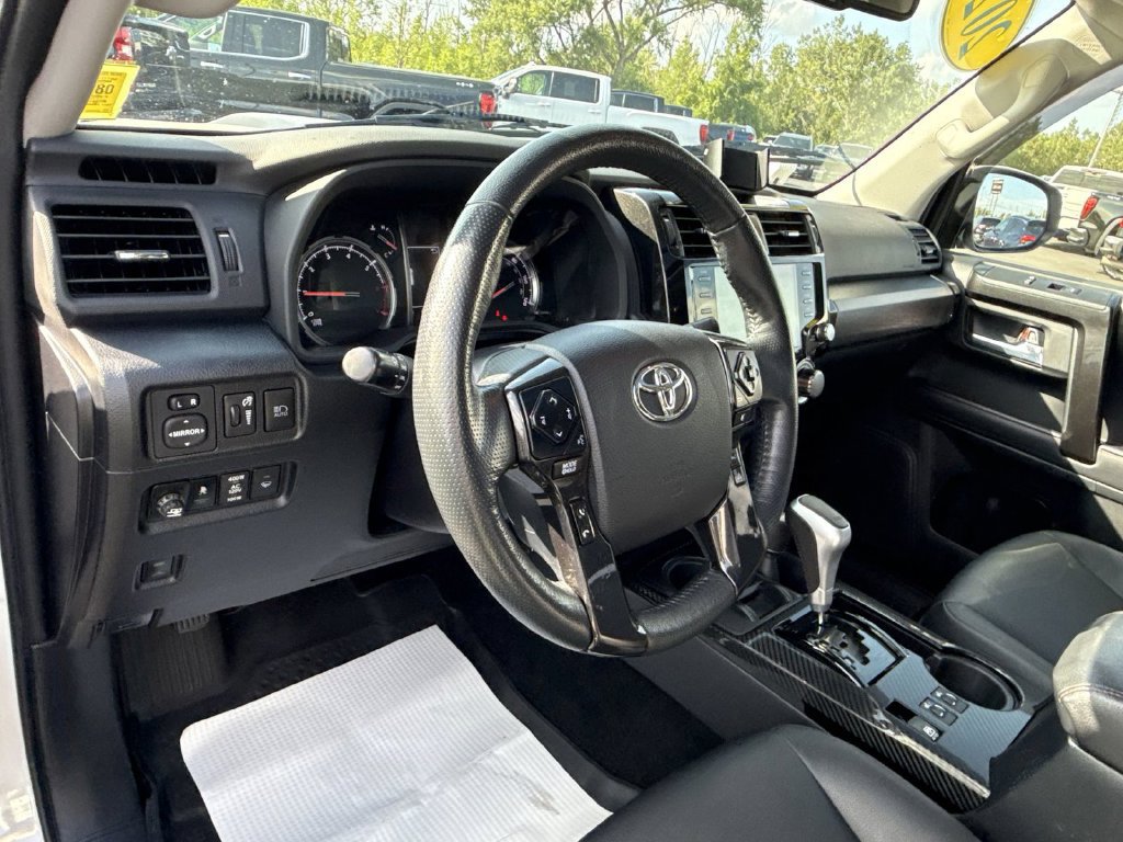 Used 2023 Toyota 4Runner TRD Off-Road Premium w/ Moonroof Package AWD/4WD image 3