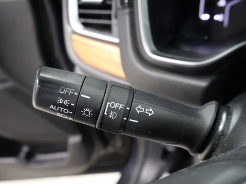 Used 2019 Honda CR-V Touring image 39