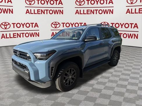 Used 2025 Toyota 4Runner SR5 AWD/4WD image 2