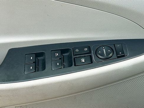 Used 2016 Hyundai Tucson SE w/ Option Group 02 image 18