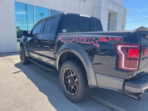 Used 2018 Ford F150 Raptor w/ Equipment Group 802A Luxury AWD/4WD image 2