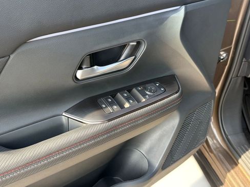 New 2026 Nissan Kicks SR image 11