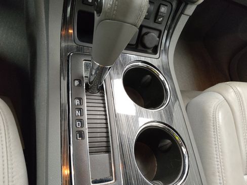 Used 2016 Chevrolet Traverse LTZ image 26