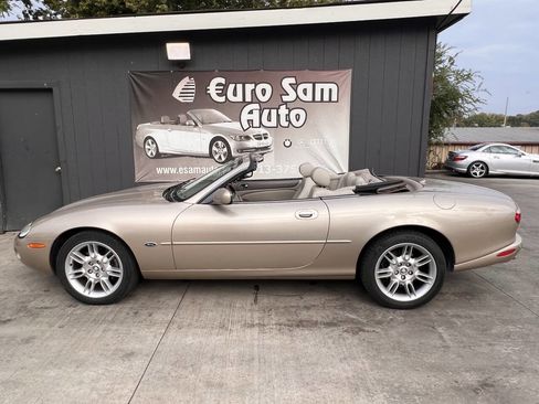 Used 2002 Jaguar XK8 XK8 2dr Convertible image 3