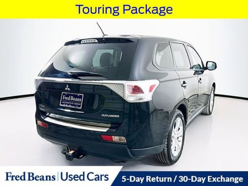 Used 2014 Mitsubishi Outlander SE image 8