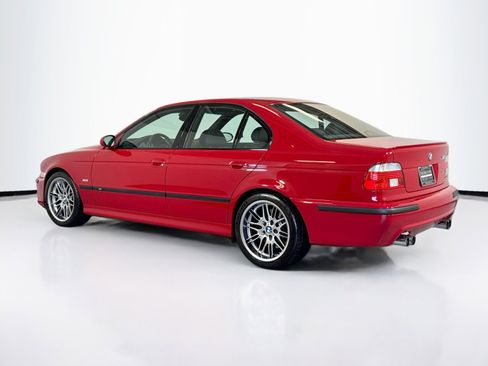 Used 2002 BMW M5 image 3