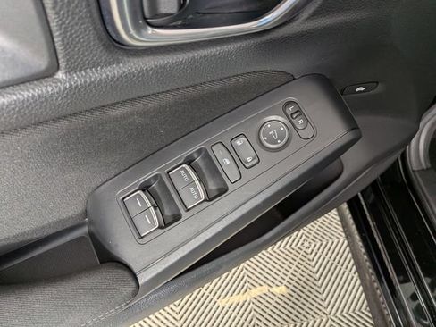 Used 2025 Honda Civic Sport image 12