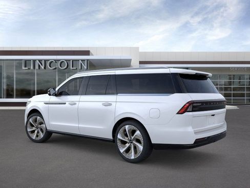New 2025 Lincoln Navigator L Black Label image 4