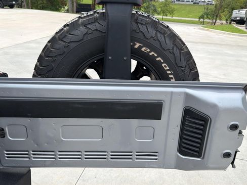 Used 2017 Jeep Wrangler Sport w/ Quick Order Package 24S AWD/4WD image 24