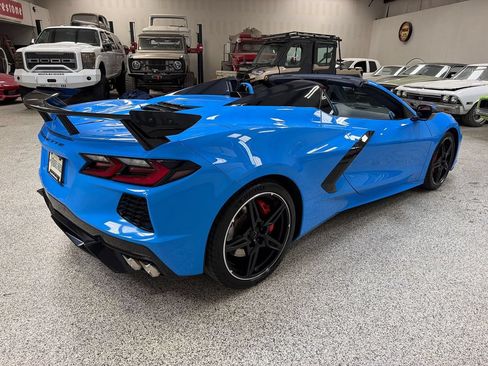 Used 2023 Chevrolet Corvette Stingray Premium Conv w/ Z51 Performance Package RWD image 15