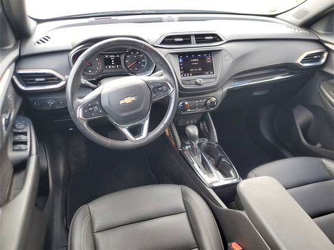 Used 2023 Chevrolet TrailBlazer ACTIV image 12