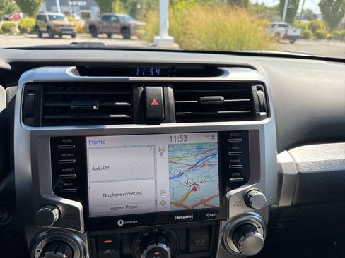 Certified 2021 Toyota 4Runner SR5 Premium image 12